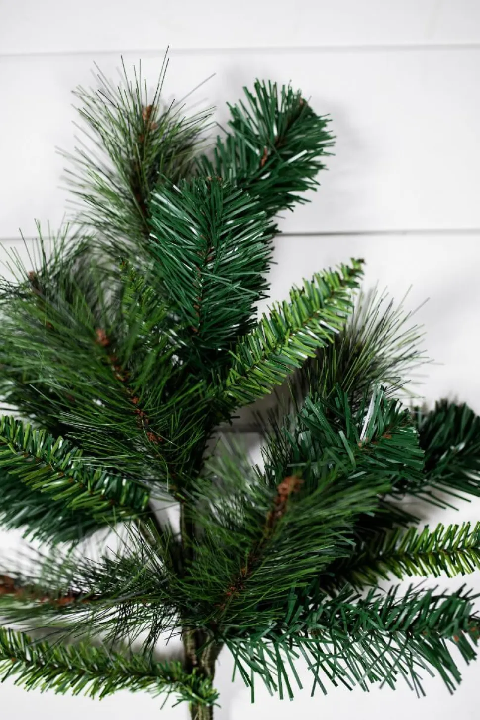 18" Belgium Mix Christmas Spray