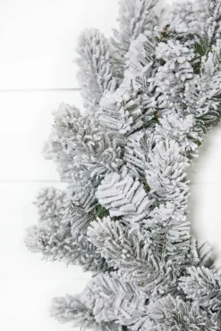 24" Classic Flocked Wreath