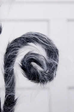 30” Furry Spiral Curly Spray - Black/White