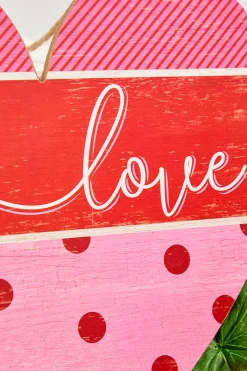 12"L x 11.5"H Pattern Heart Sign