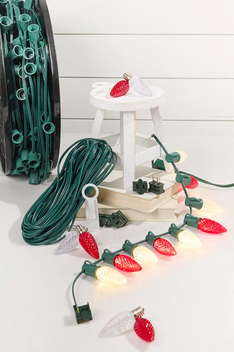 100' Outdoor Christmas Lighting Kit - Warm White/Red