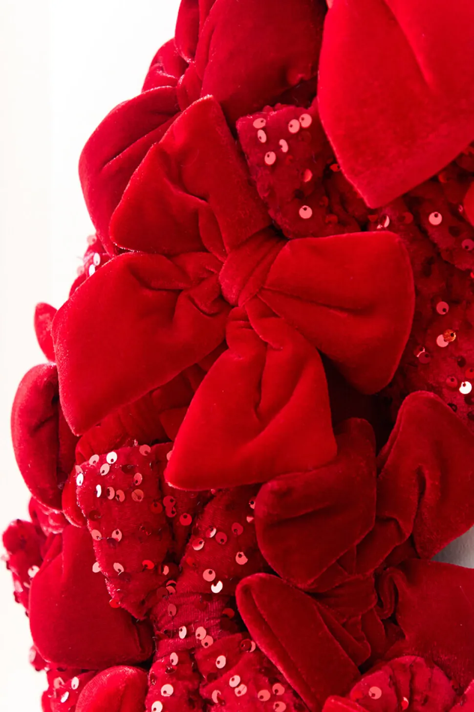 30" Red Velvet Sequin Bow Wreath
