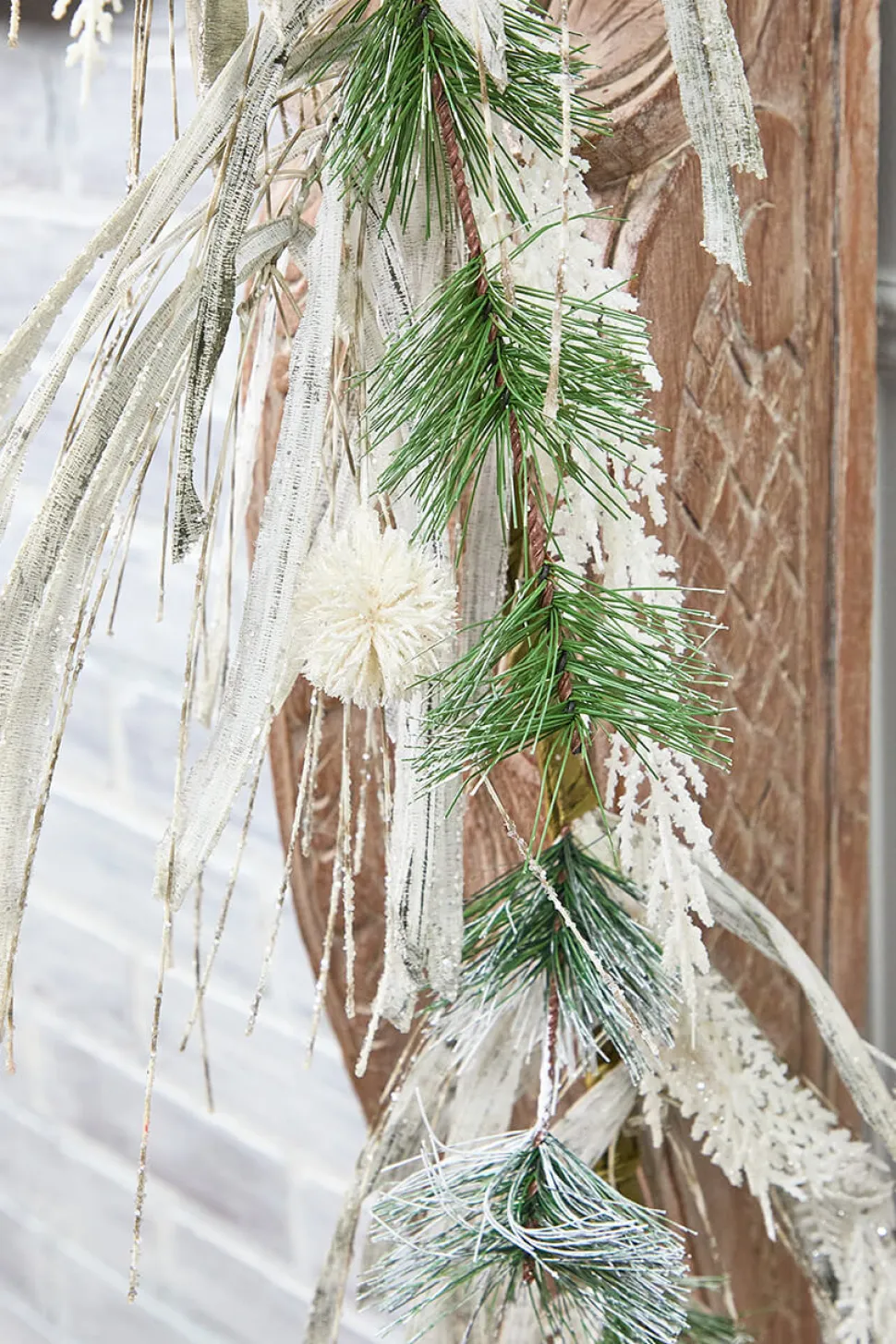 5' Snow Cedar Pine Starburst Ball Grass Garland